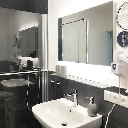 Daire Sterntaucher 04 Prerow