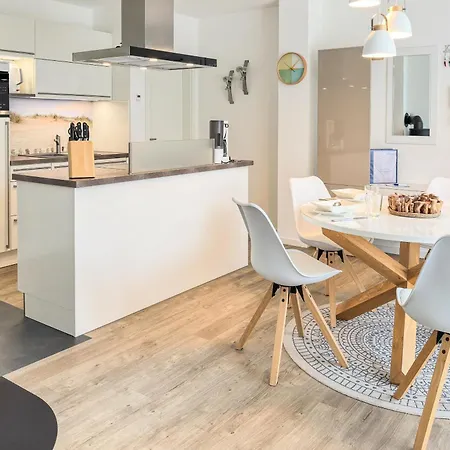 Sterntaucher 04 Daire *